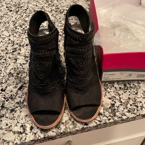 Vince Camito booties